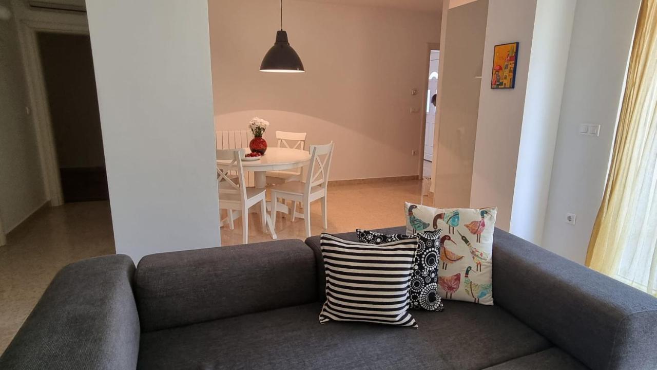 Appartamento Casa Emma With Pool Porec Esterno foto