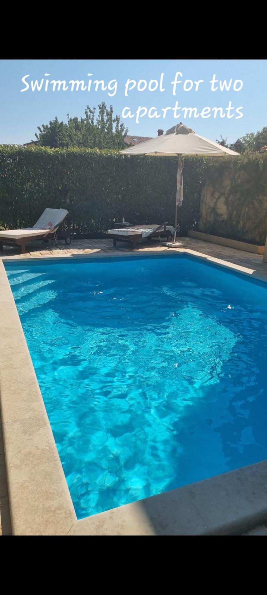 Appartamento Casa Emma With Pool Porec Esterno foto